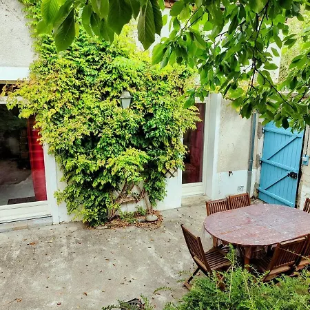 Saint Pelerin - Sejour A Auxerre Hotel Exterior photo